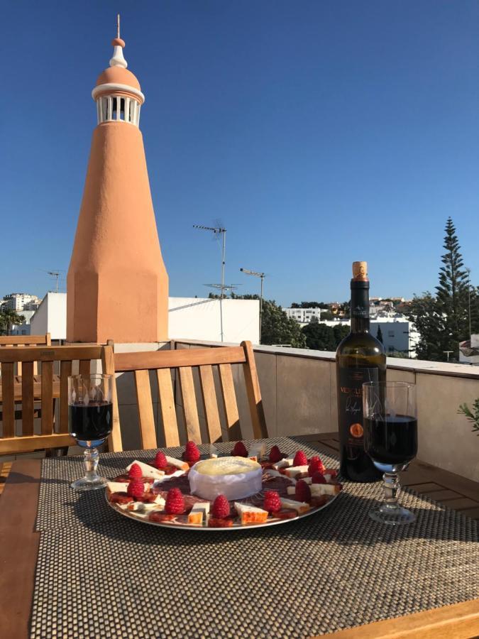 Sun Place Guest House Lagos Eksteriør billede