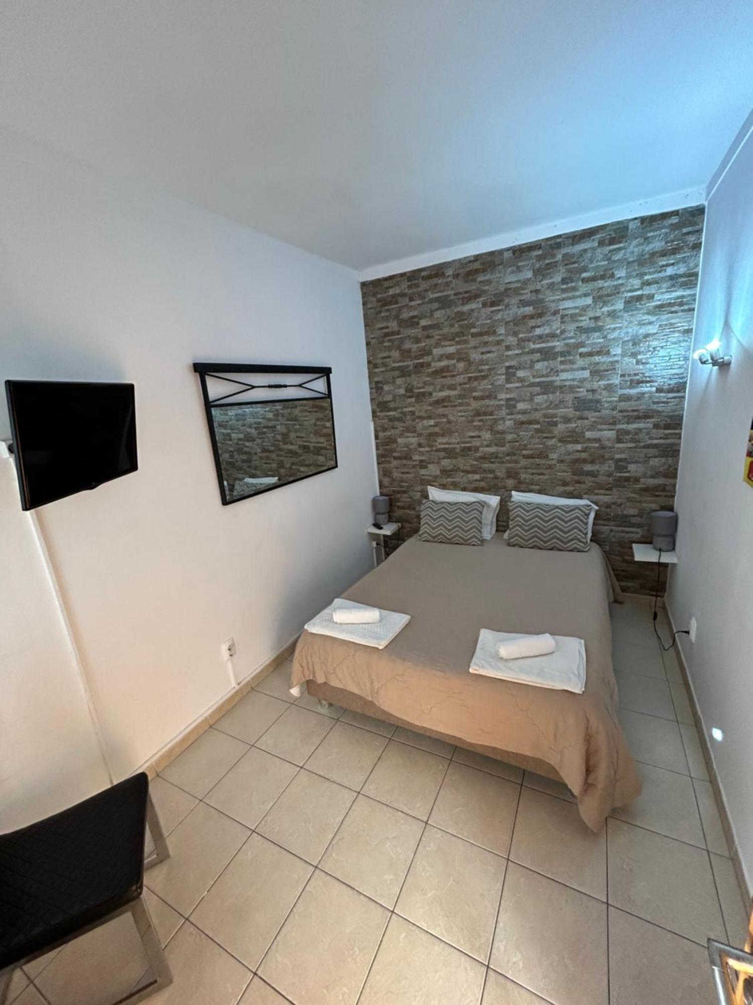 Sun Place Guest House Lagos Eksteriør billede